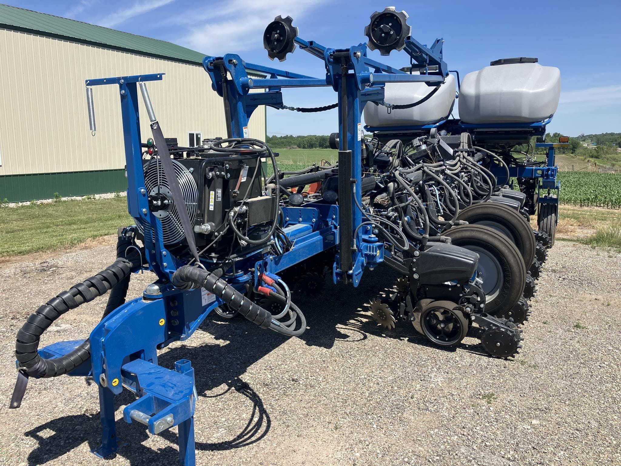 2026 Kinze 5900 Equipment Image0