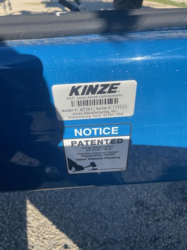 Image of Kinze Mach Till 261 equipment image 4