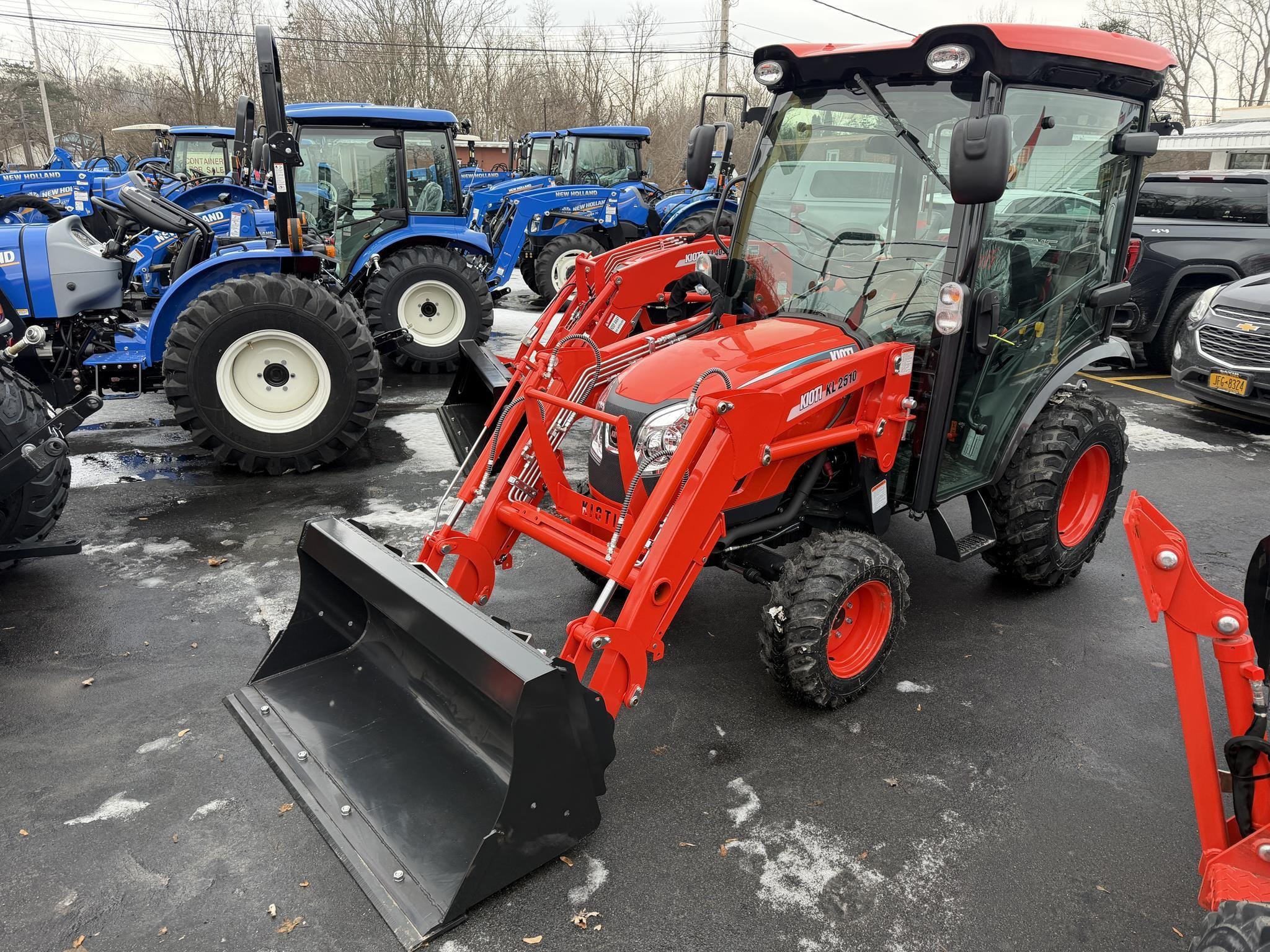 2026 Kioti CX2510HCB Equipment Image0