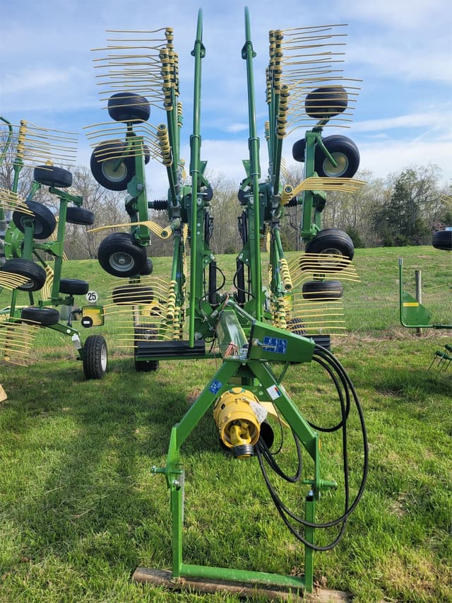 Image of Krone Swadro TC760 equipment image 4