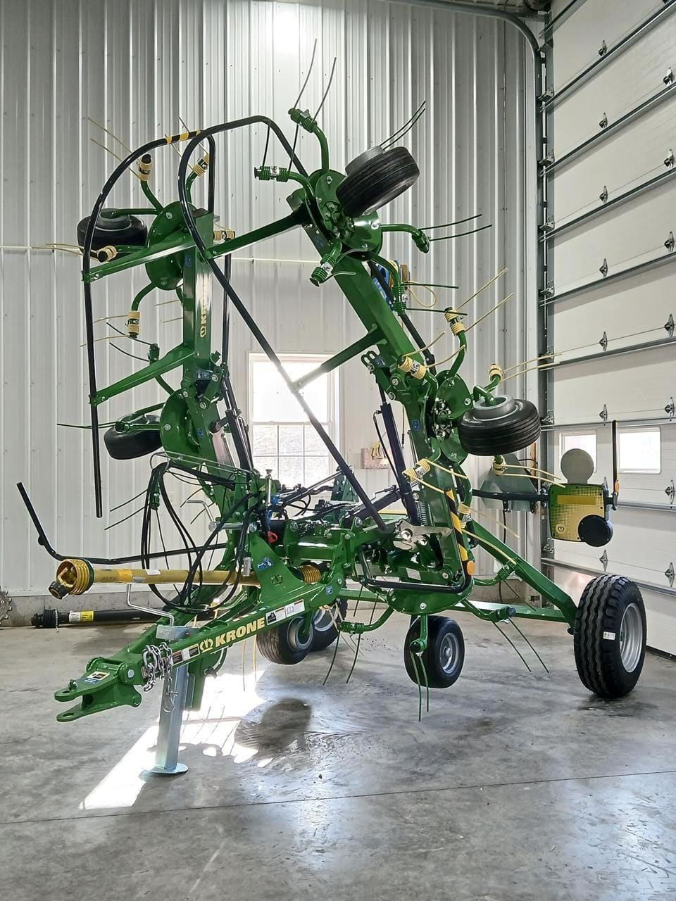 2026 Krone 680 Equipment Image0