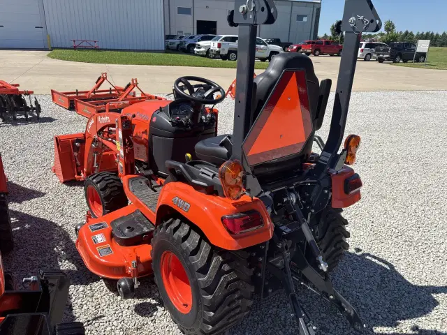 Image of Kubota BX2380 equipment image 2