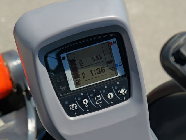Image of Kubota U35-4 equipment image 3