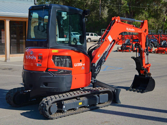 Image of Kubota U35-4 equipment image 3