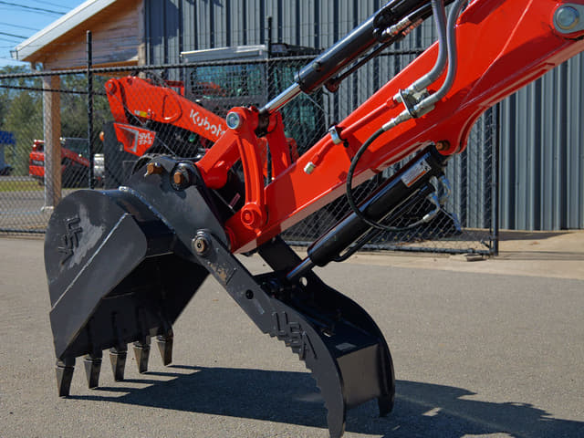 Image of Kubota U48-5 equipment image 3