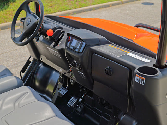 Image of Kubota RTV-X equipment image 3