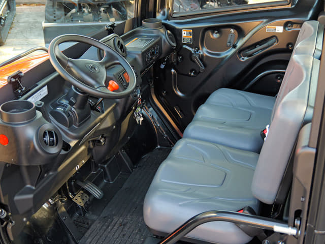 Image of Kubota RTV-X equipment image 4