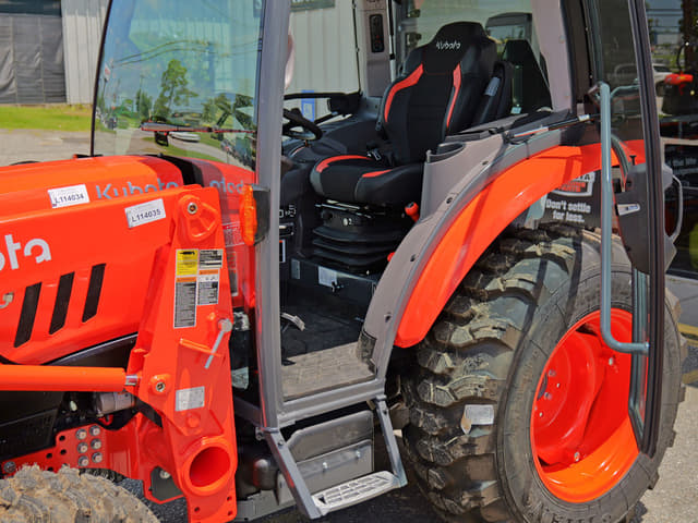Image of Kubota L3770 Deluxe equipment image 4