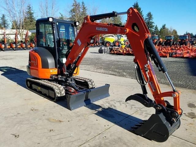 Image of Kubota KX033-4R3A equipment image 2