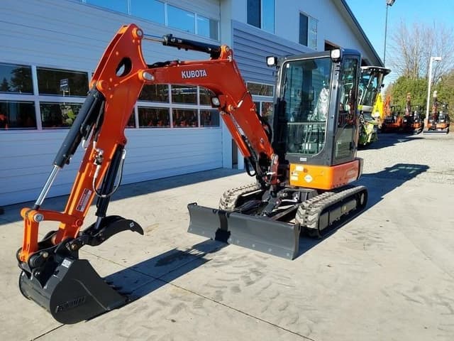 Image of Kubota KX033-4R3A equipment image 1