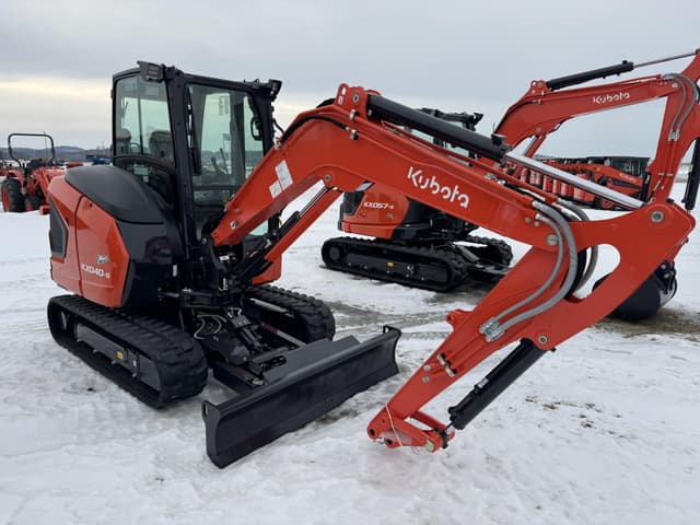 Image of Kubota KX040-5R3TP equipment image 4