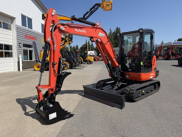 Image of Kubota KX040-4 equipment image 1