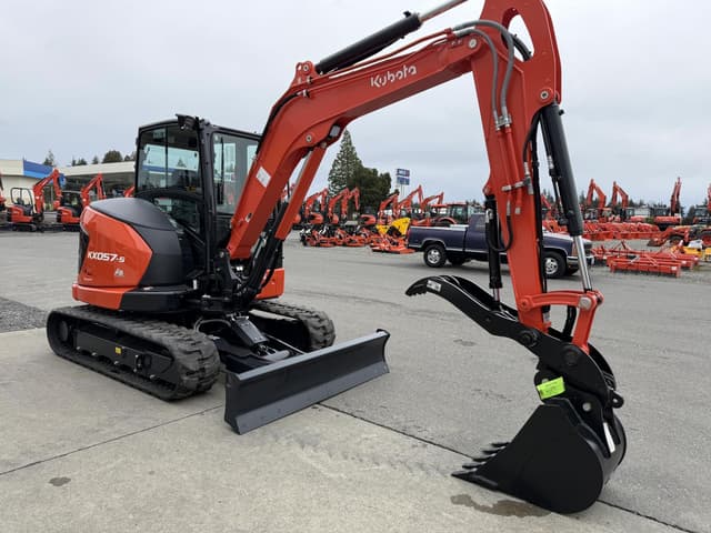 Image of Kubota KX057-5R3AP equipment image 3