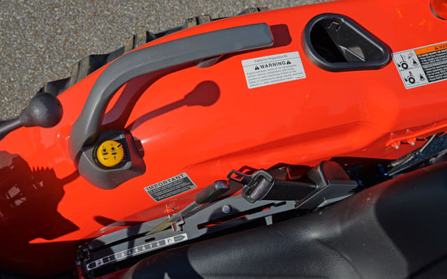 Image of Kubota L2501 equipment image 2