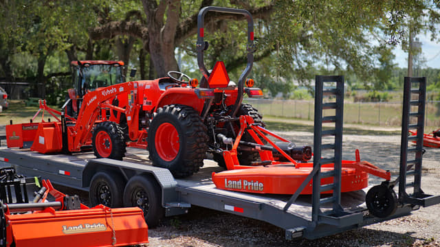 Image of Kubota L2501 equipment image 3