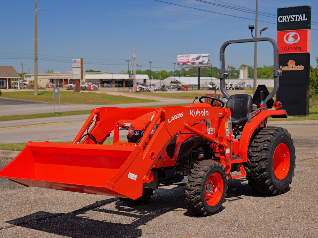 2026 Kubota L3302 Equipment Image0