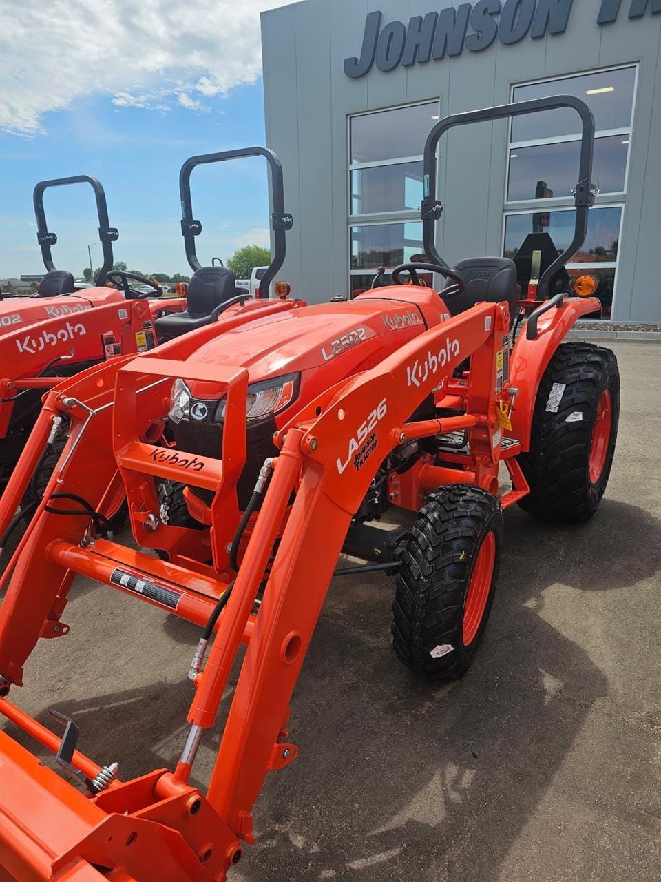 2026 Kubota L2502HST Equipment Image0