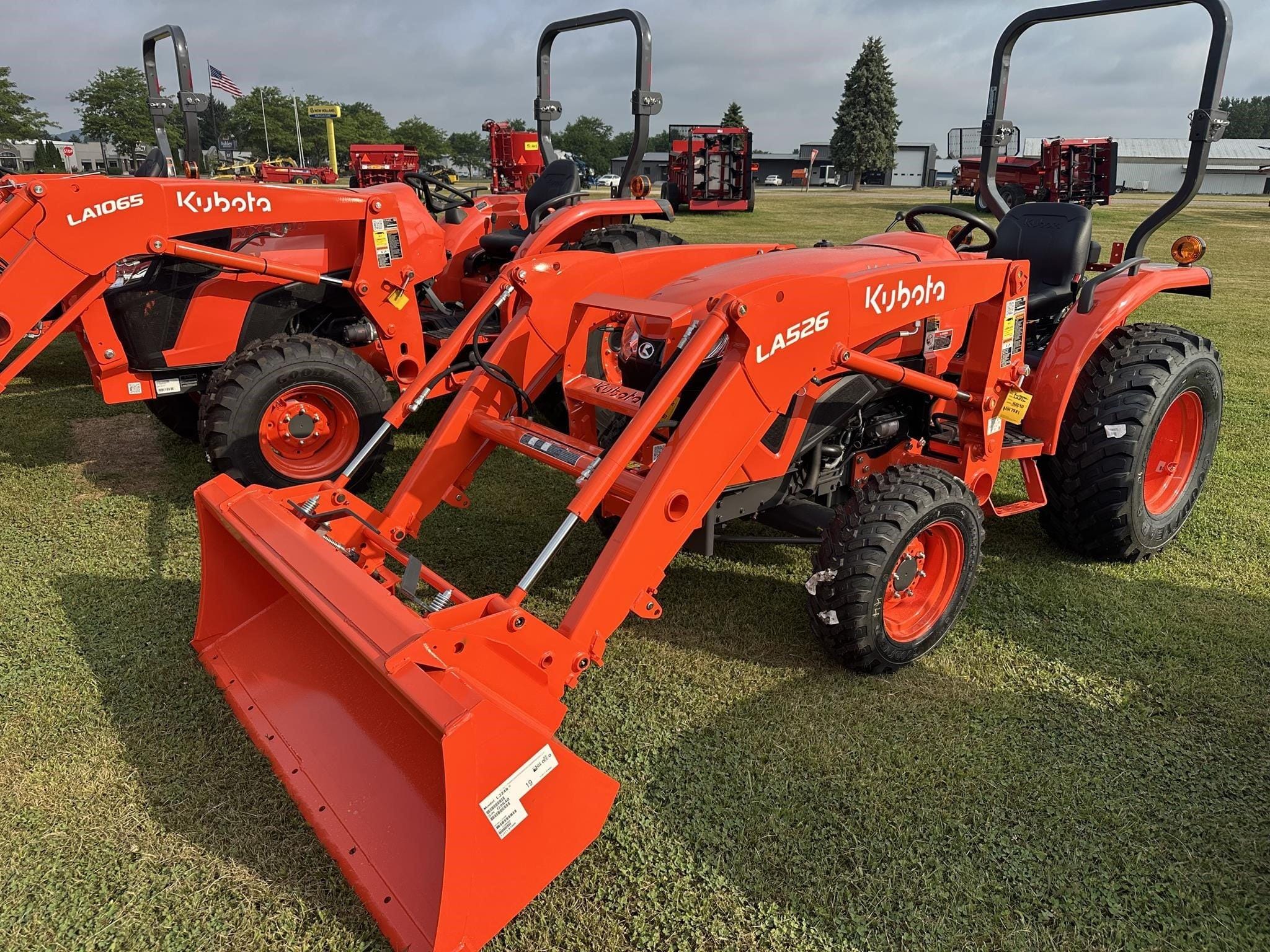 2026 Kubota L2502HST Equipment Image0