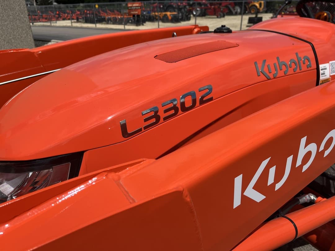 Image of Kubota L3302HST Image 1