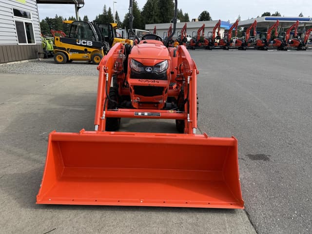 Image of Kubota L3302HST equipment image 2