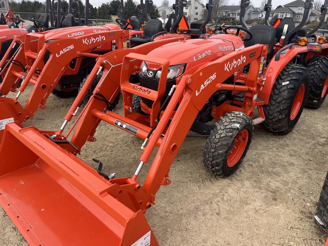 Image of Kubota L3302HST Image 0