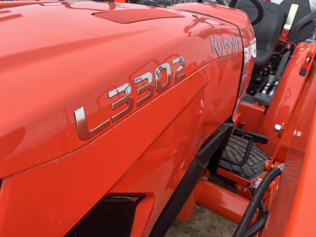 Image of Kubota L3302HST Image 1