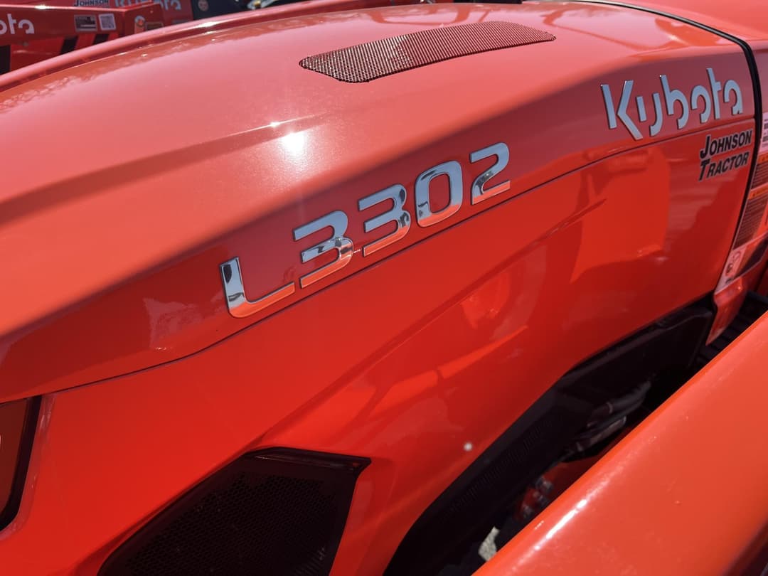 Image of Kubota L3302HST Image 1