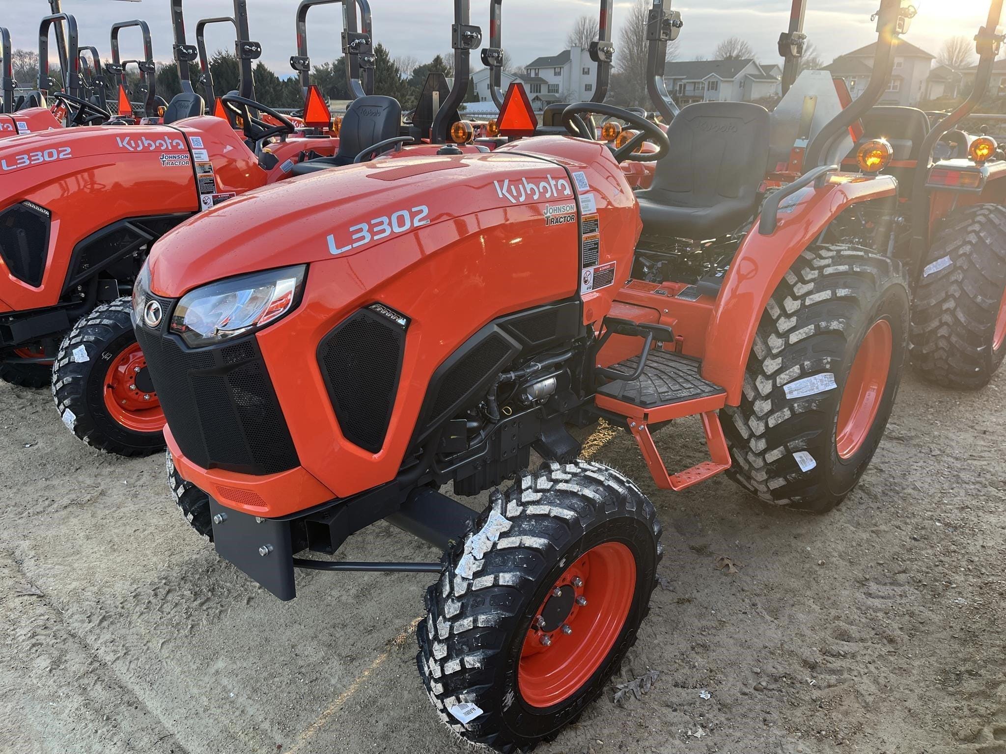 2026 Kubota L3302 Equipment Image0