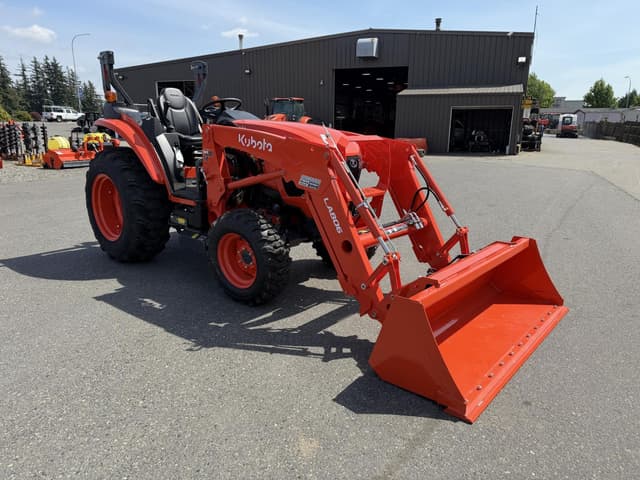 Image of Kubota L3770 Deluxe equipment image 3