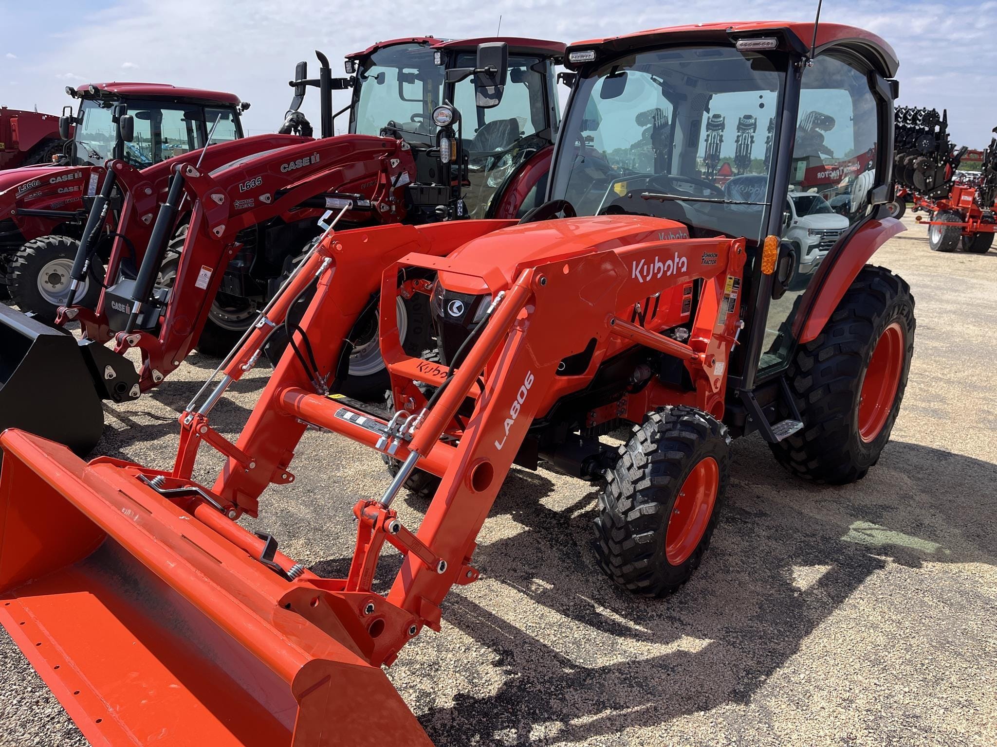 2026 Kubota L3770 Deluxe Equipment Image0