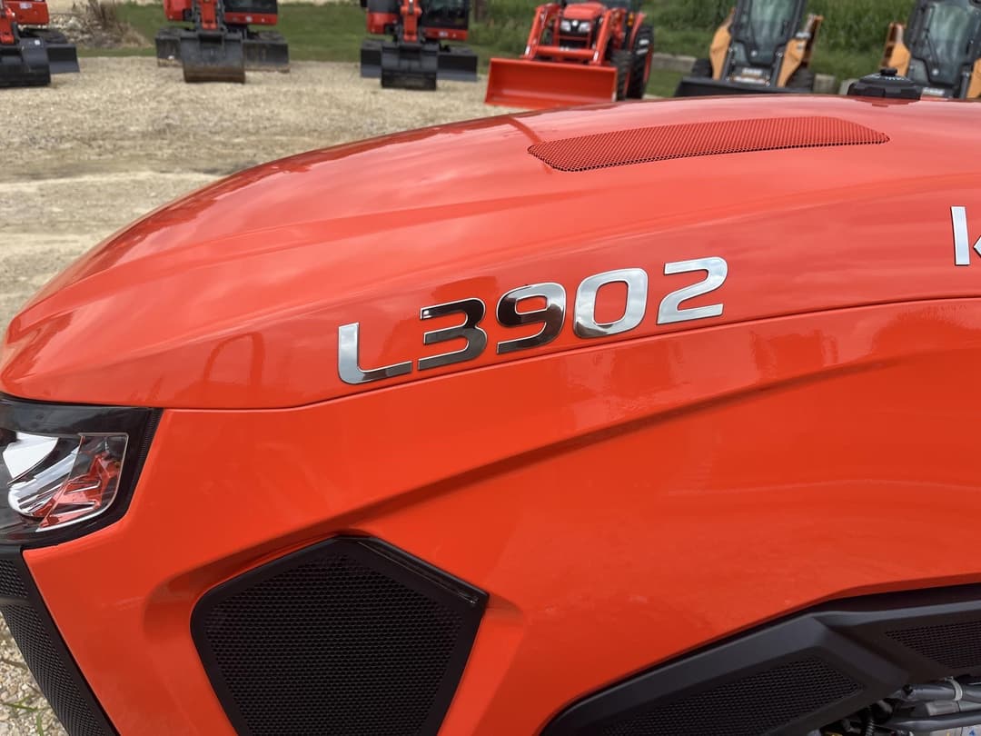 Image of Kubota L3902HST Image 1