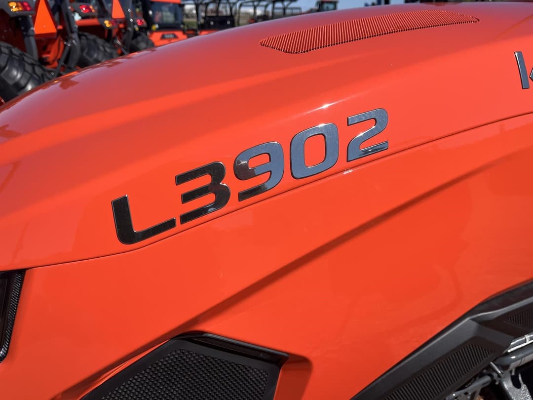 Image of Kubota L3902HST Image 1