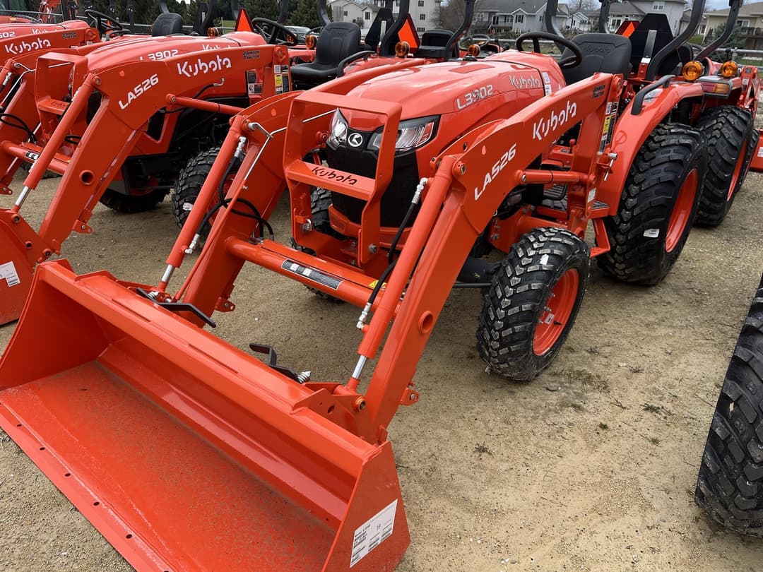 Image of Kubota L3902HST Image 0