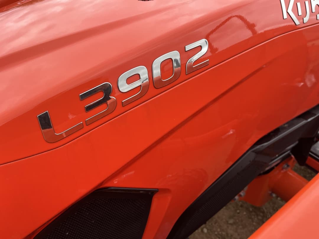 Image of Kubota L3902HST Image 1