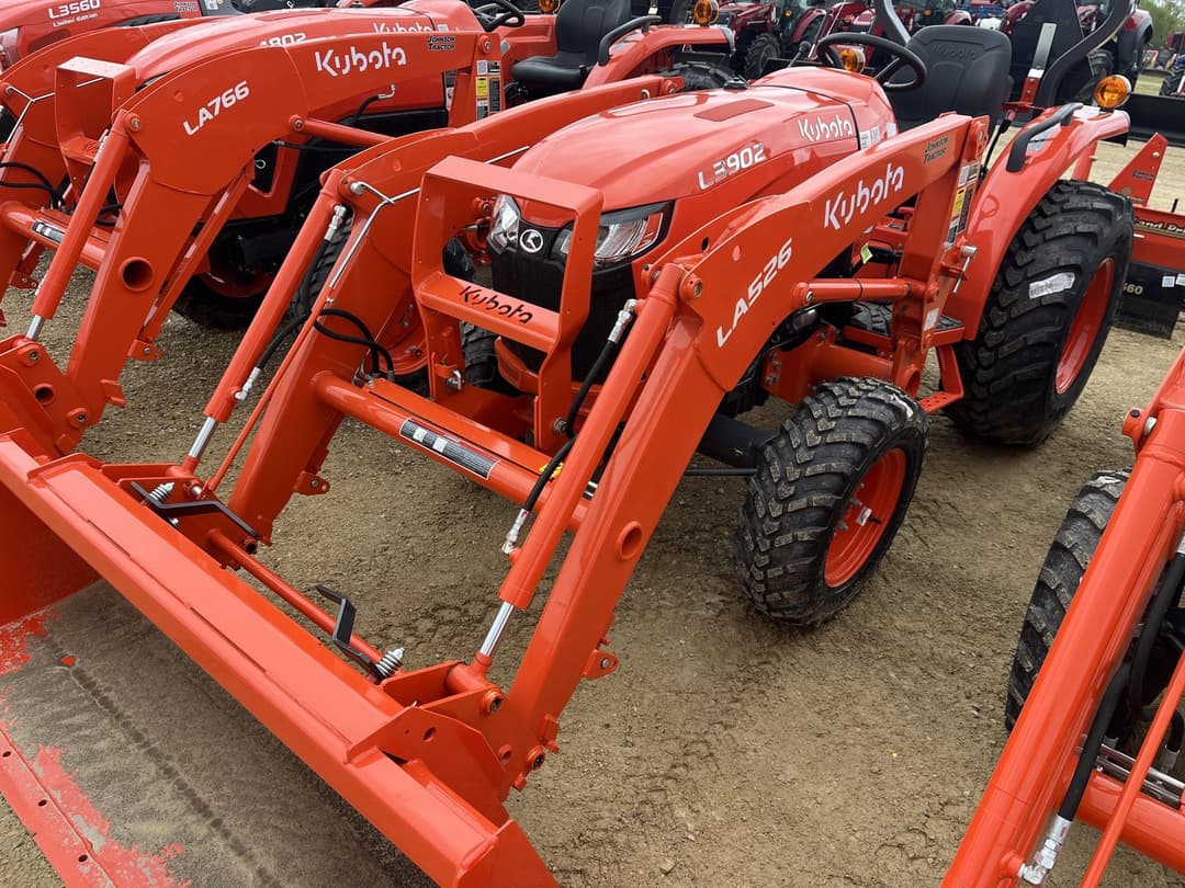 Image of Kubota L3902HST Image 0