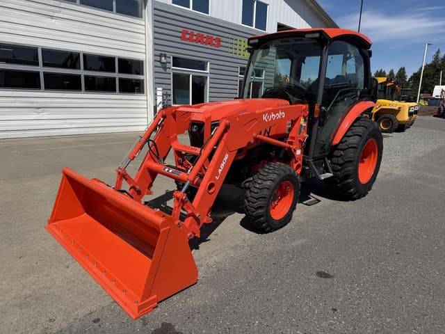Image of Kubota L4270DLX equipment image 1