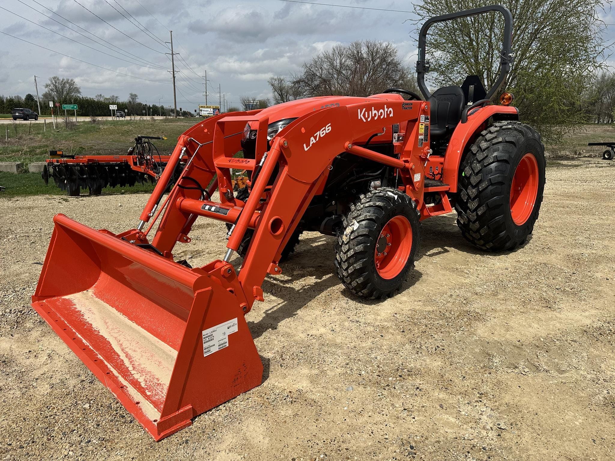 2026 Kubota L4802HST Equipment Image0
