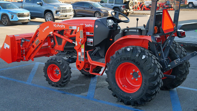 Image of Kubota LX2620 equipment image 2