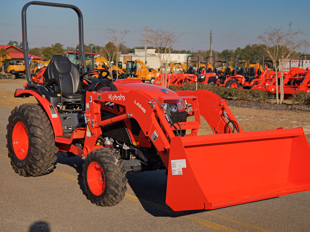 2026 Kubota LX3520 Equipment Image0