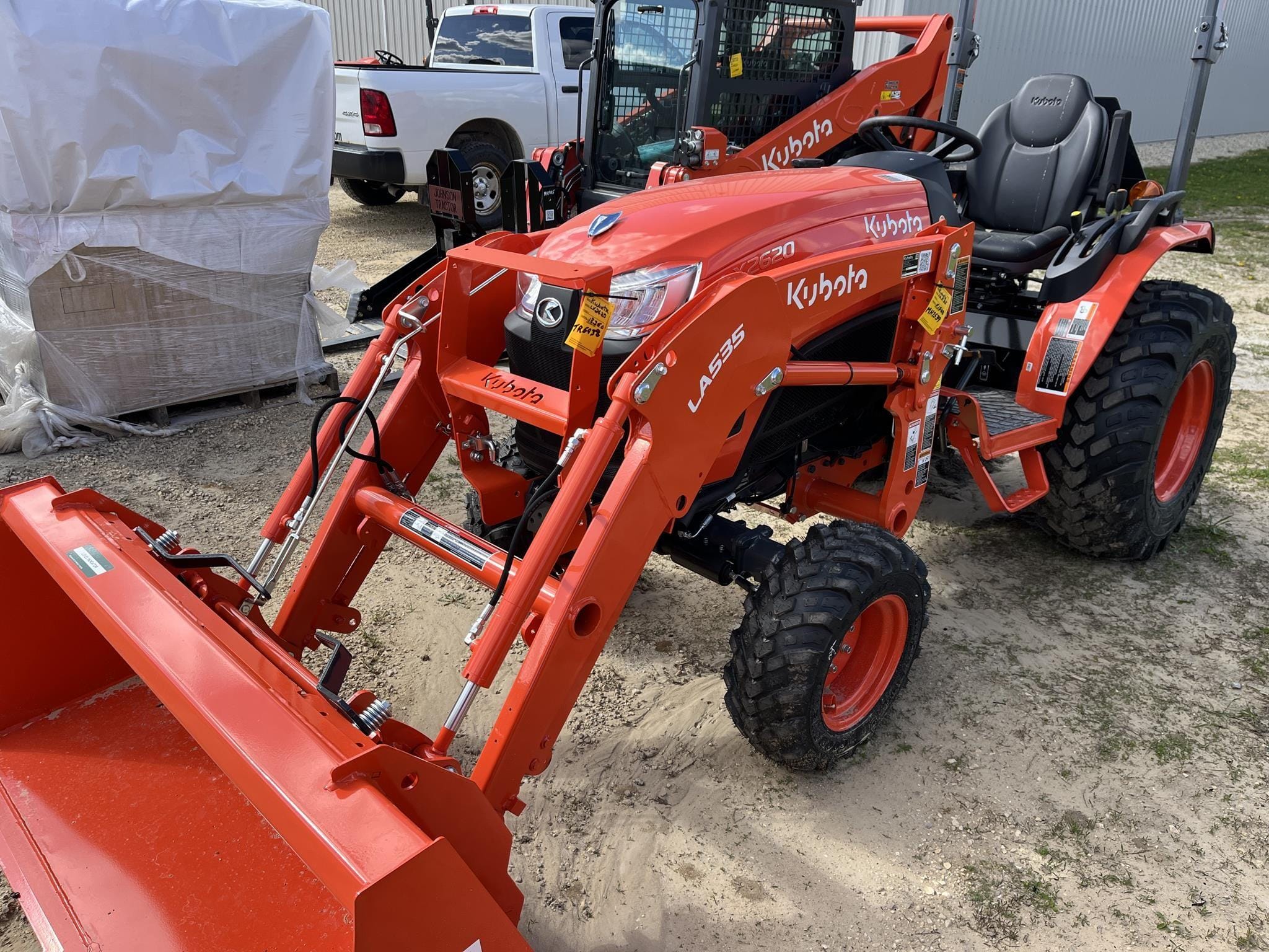 Main image Kubota LX2620HSD