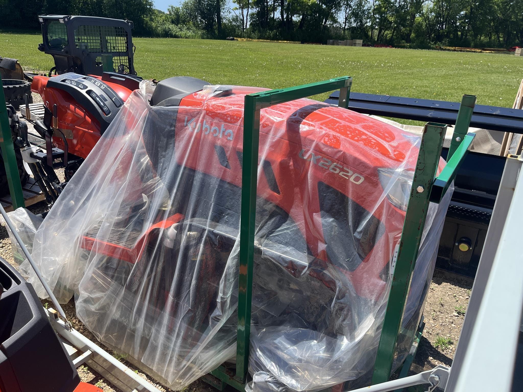 2026 Kubota LX2620HSD Equipment Image0