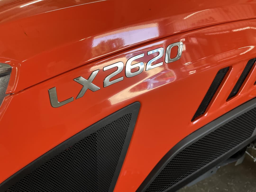 Image of Kubota LX2620HSD Image 1