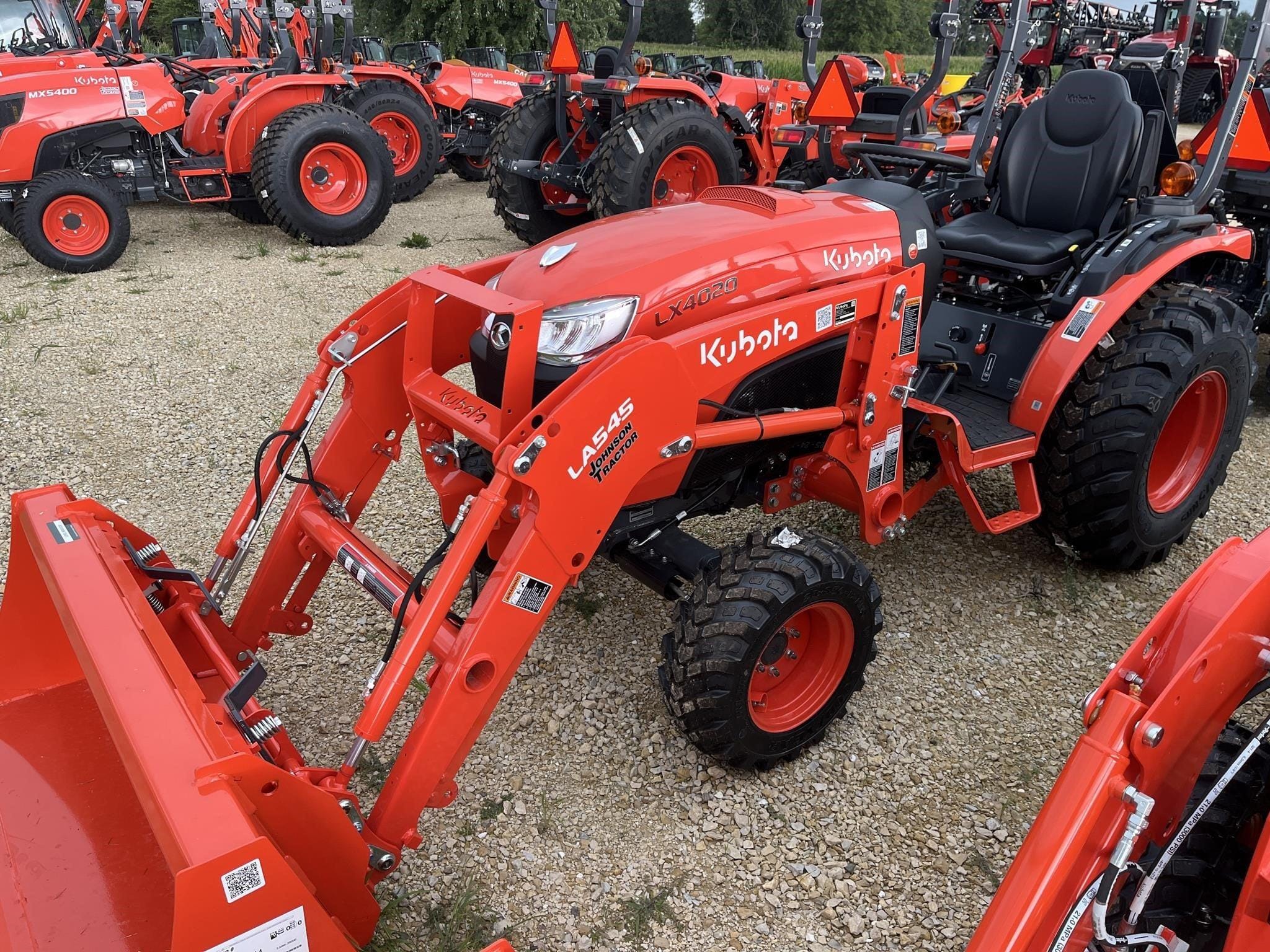 2026 Kubota LX4020 Equipment Image0