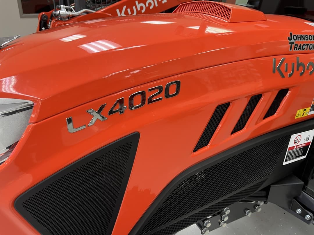 Image of Kubota LX4020HSDC Image 1