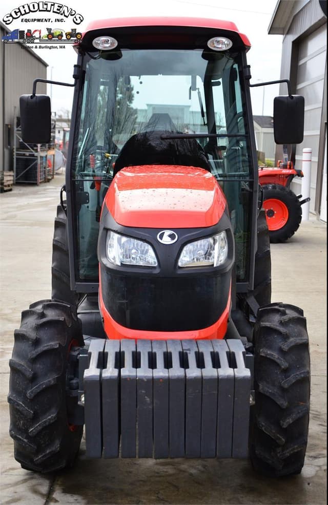 Image of Kubota M4N-071HDC12 equipment image 3