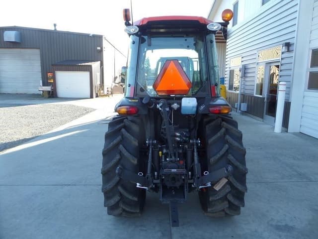 Image of Kubota M5N-111HDC12 equipment image 2