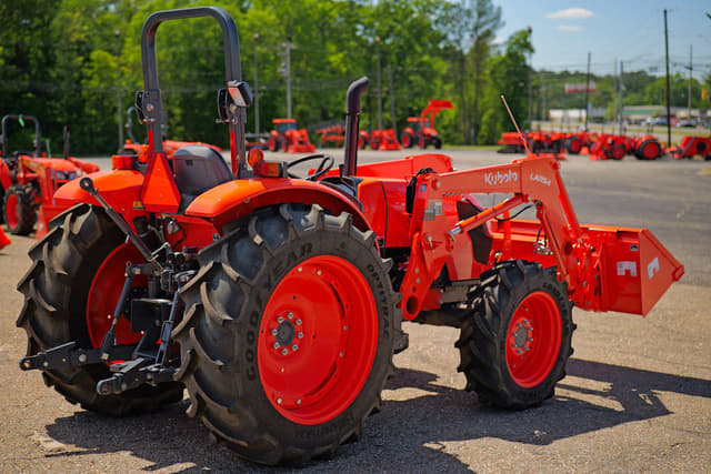 Image of Kubota M7060 equipment image 2