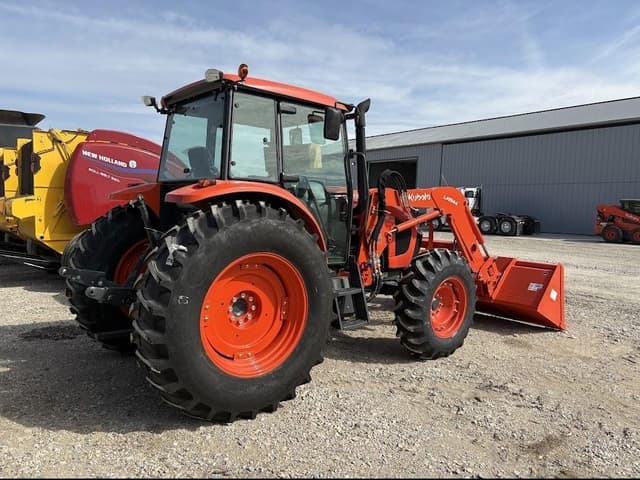 Image of Kubota M6-111 equipment image 3