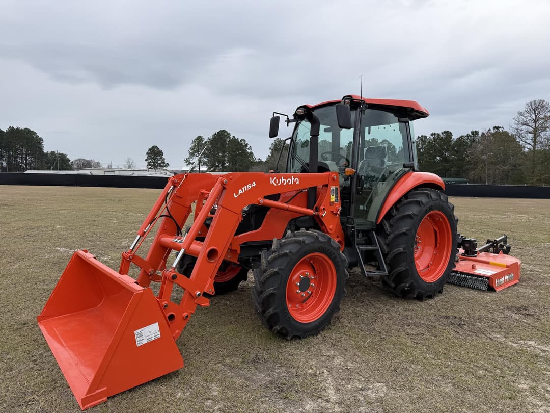 Image of Kubota M7060D Primary image