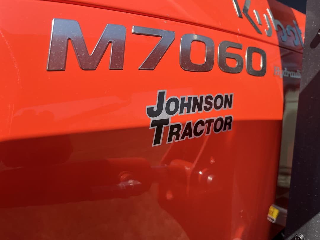 Image of Kubota M7060HDC12 Image 1